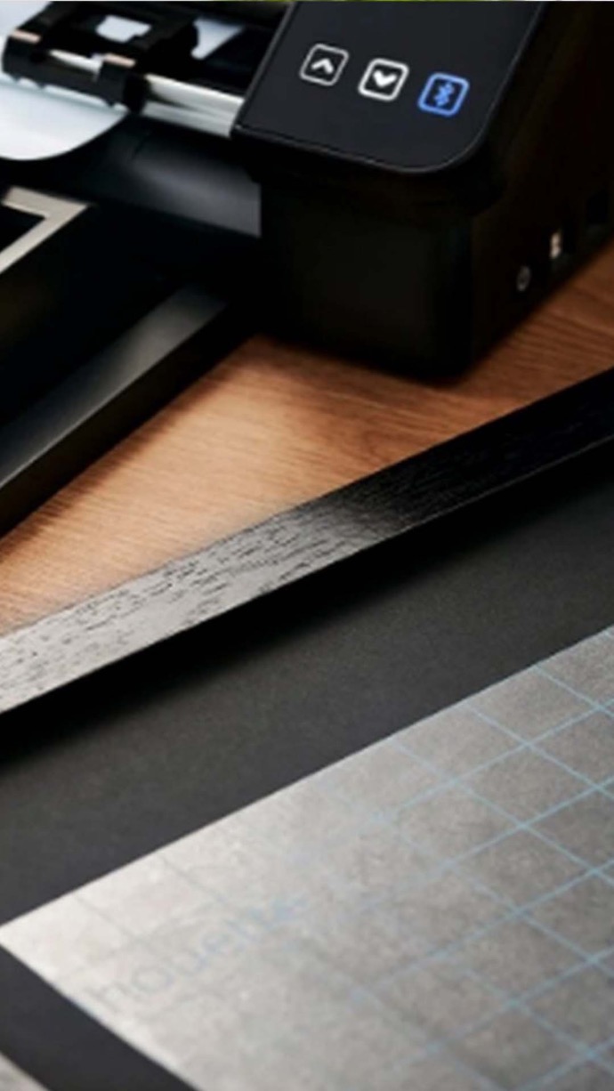 Máquinas de corte Silhouette para crear stickers, etiquetas, vinil decorativo y proyectos de manualidades.