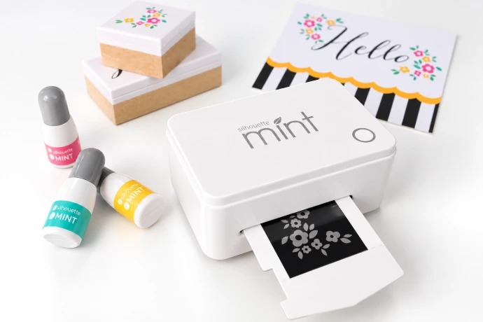 Silhouette Mint con accesorios y tintas incluidos para crear sellos personalizados