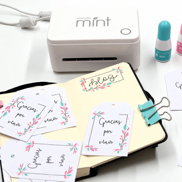 Ejemplo de sello personalizado creado con Silhouette Mint para proyectos de encuadernación