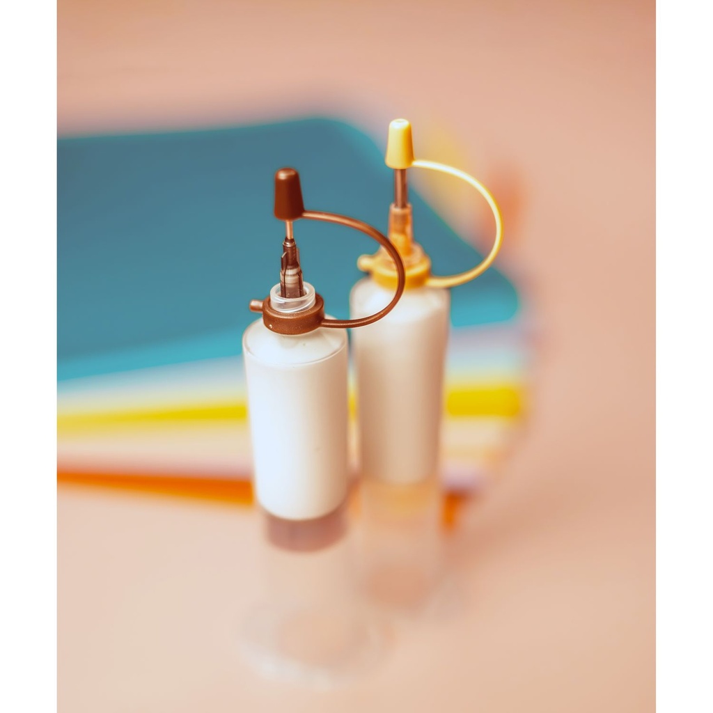 We R Glue Squeeze Repuestos